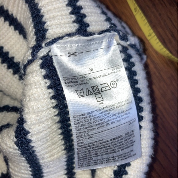 Gap Merino Wool Sweater M - Picture 10 of 11